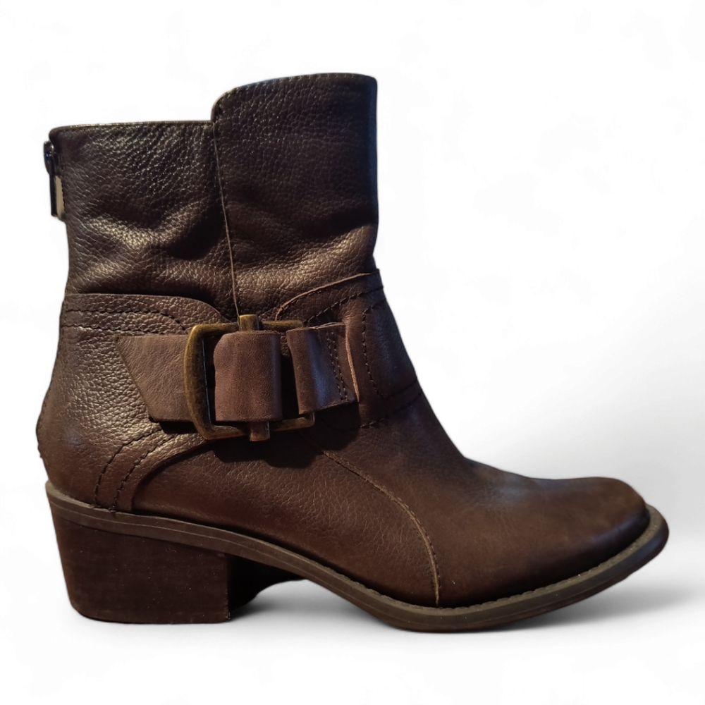 Kelly & Katie - Celine Leather Women's Boots - Size 6